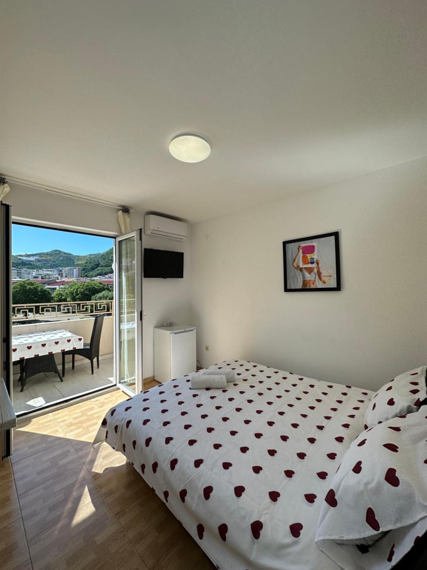 Apartmani Simona Budva Exteriér fotografie